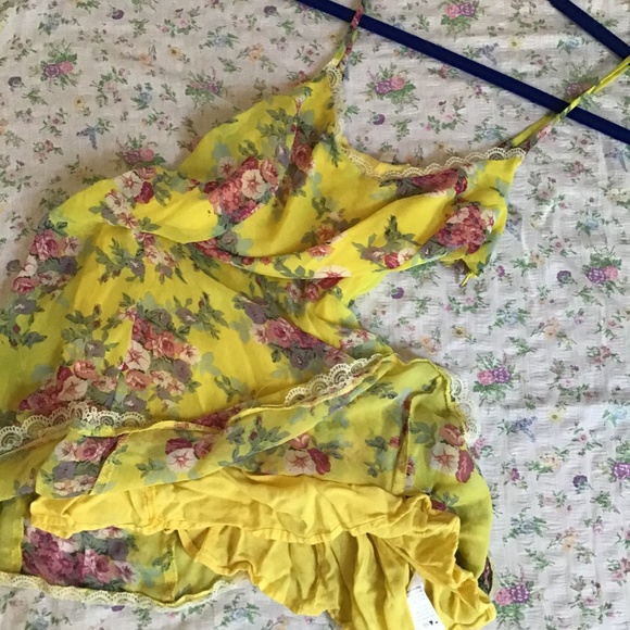 Adorable yellow floral sundress small - Picture 5 of 6